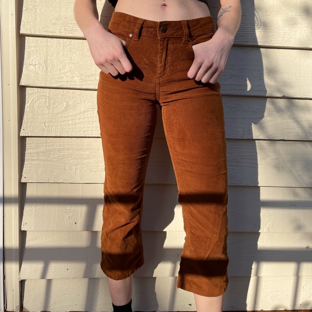 dip corduroy capris